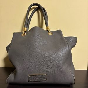 Marc Jacob’s Gray Authentic Leather Purse- good condition